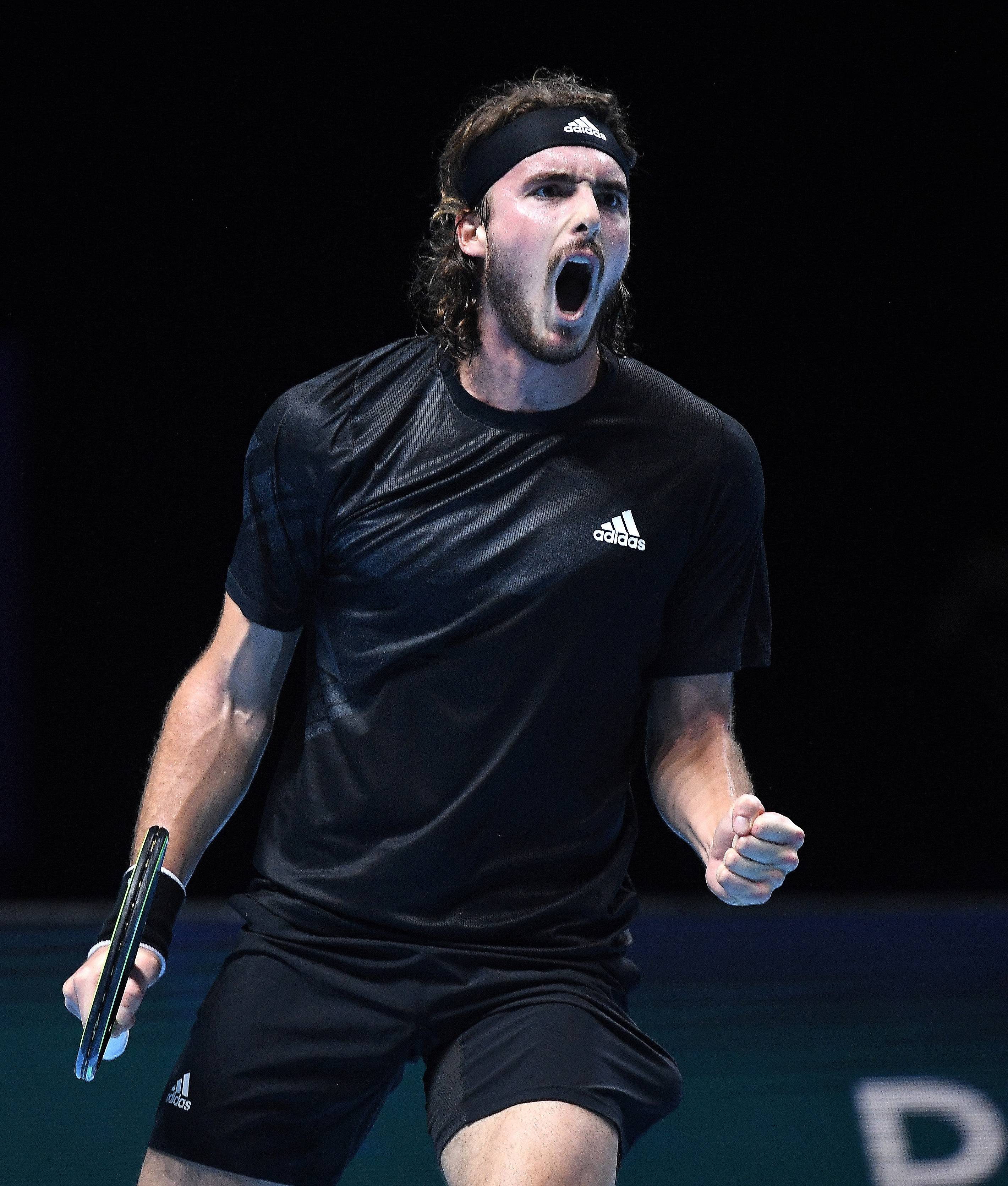 美国网球队完胜日本网球队，西西帕斯送出助攻