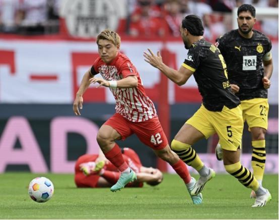 弗莱堡主场不敌对手，遭遇两连败