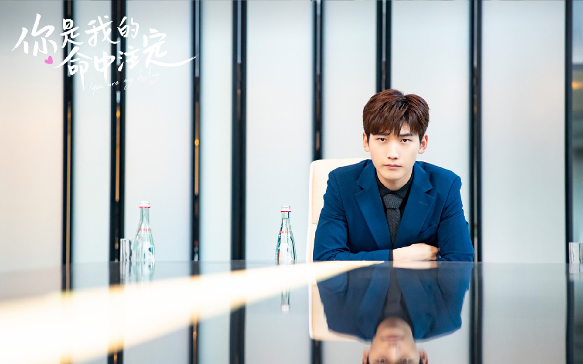 从凤凰城到世界舞台，布克的双面征服