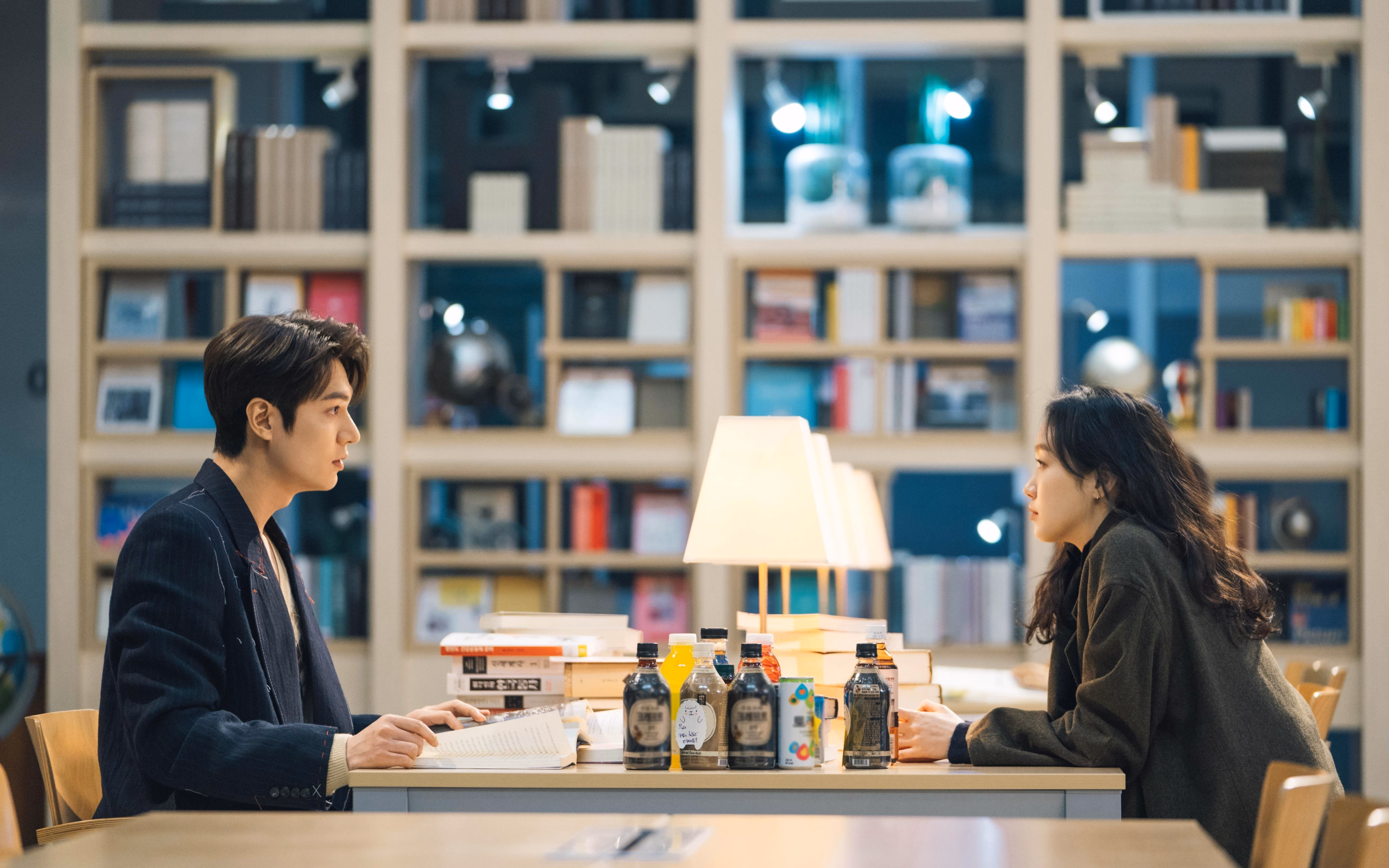 钢铁淬火丝绸裂，奥亚尔萨瓦尔一锤定音，毕尔巴鄂的工业铁拳击碎佛罗伦萨文艺梦